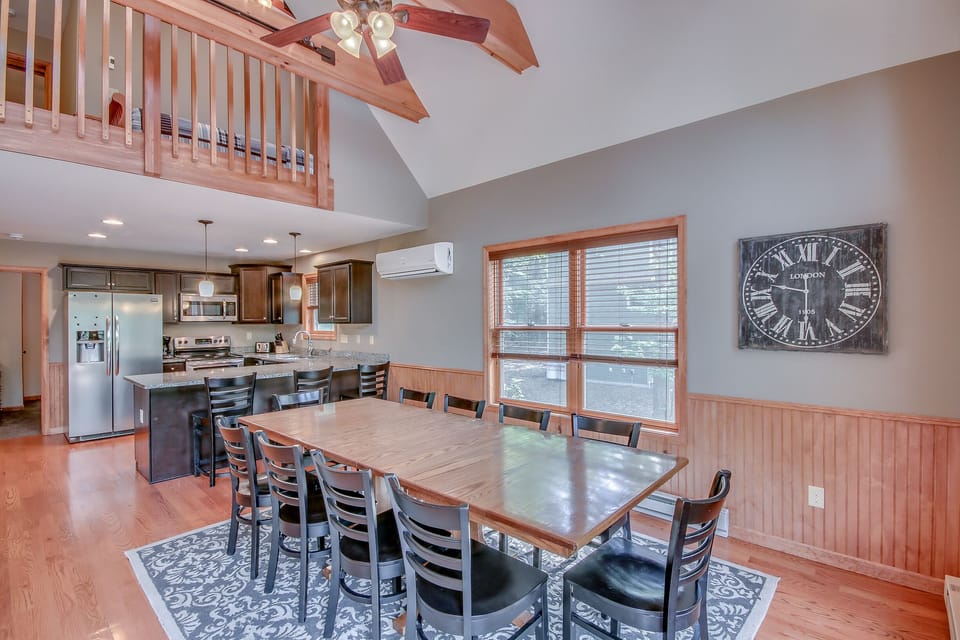 Dining table that seats 10