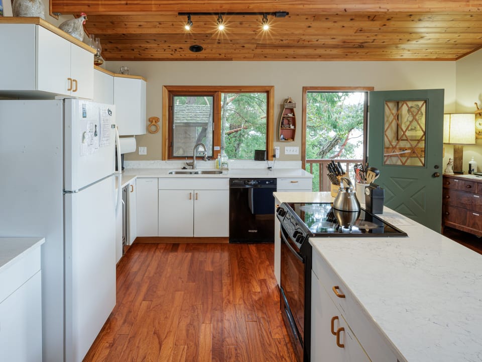 256 Davison Head Dr - Roche Harbor Orcas Washington - 20