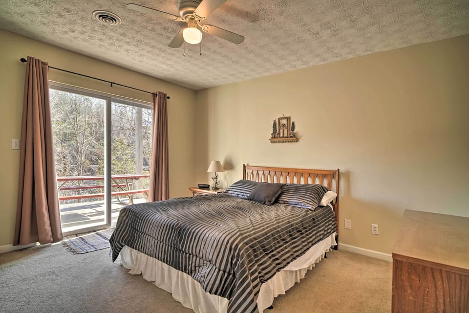 Bedroom 4 | Queen Bed | Ground Floor