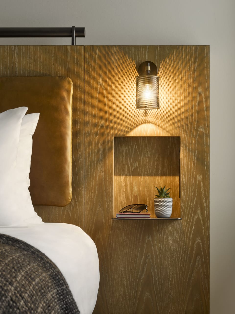 Premium bedding, in-room safe, desk, blackout drapes