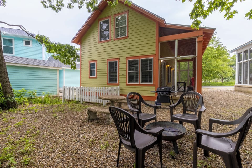 Outdoor Living | Fire Pit | Gas Grill