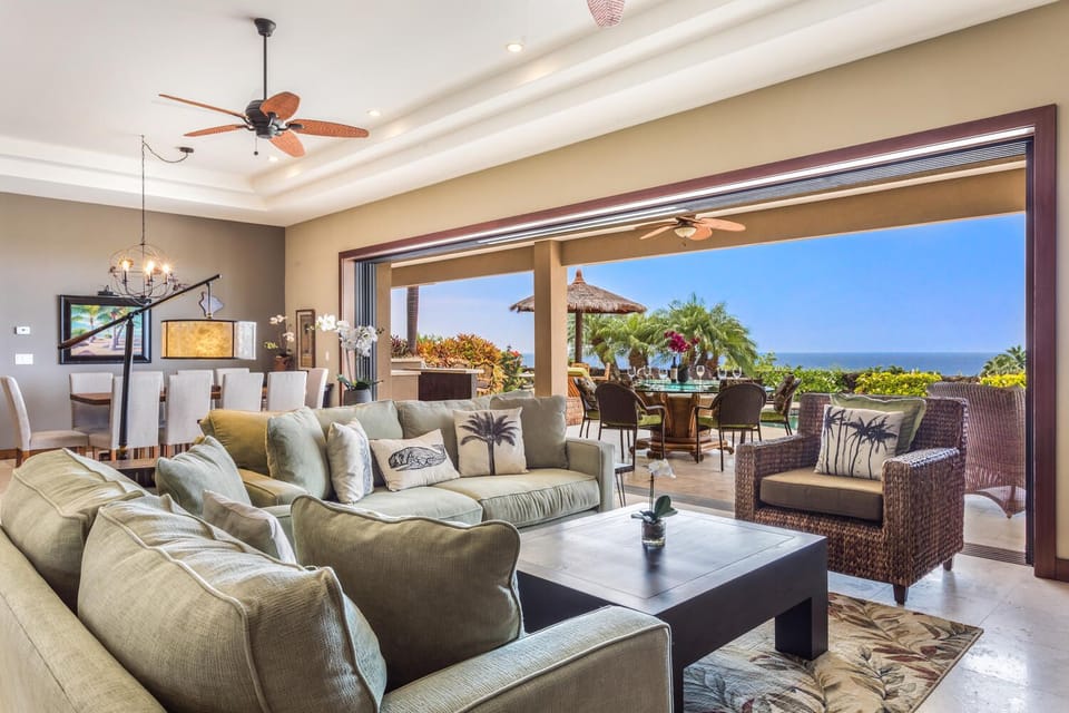 Living Area with Easy access to Outside at Kona Hawai'i Vacation Rentals