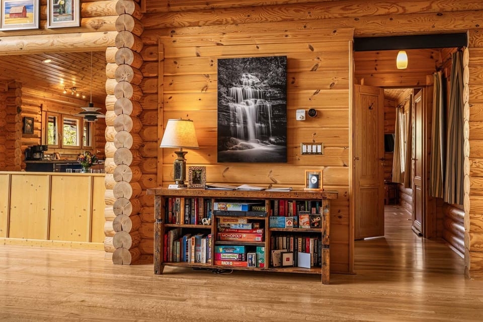 At Last Lodge is stocked with books and games to enjoy during your mountain getaway.