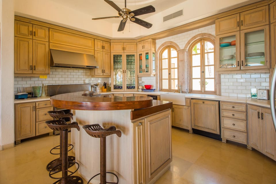 Gourmet kitchen