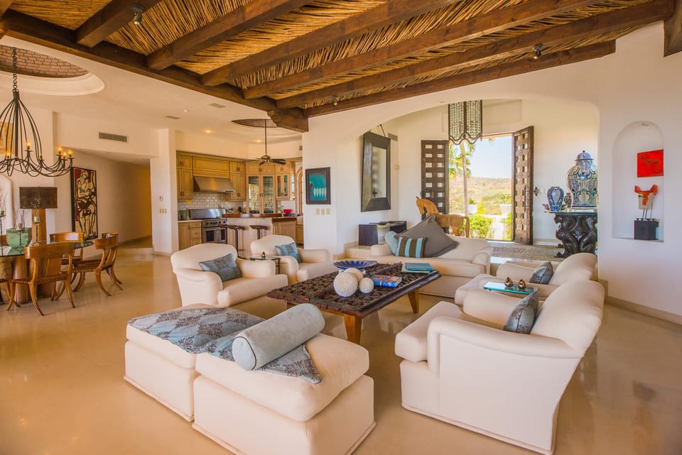 Well appointed living room