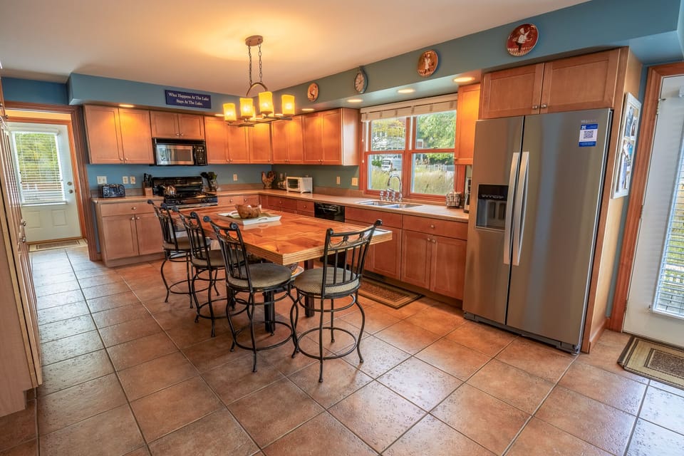 Main Level | Kitchen