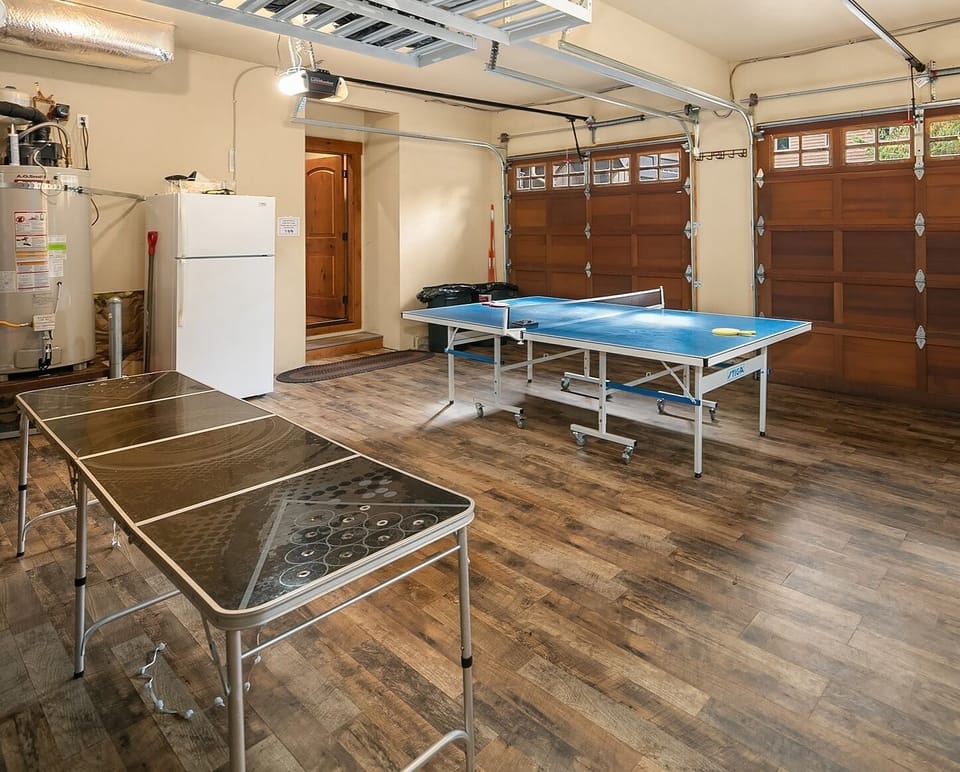 Garage game room with ping pong!
