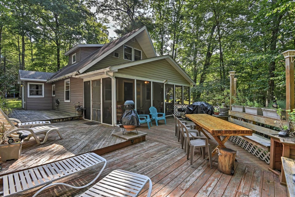Furnished Deck
