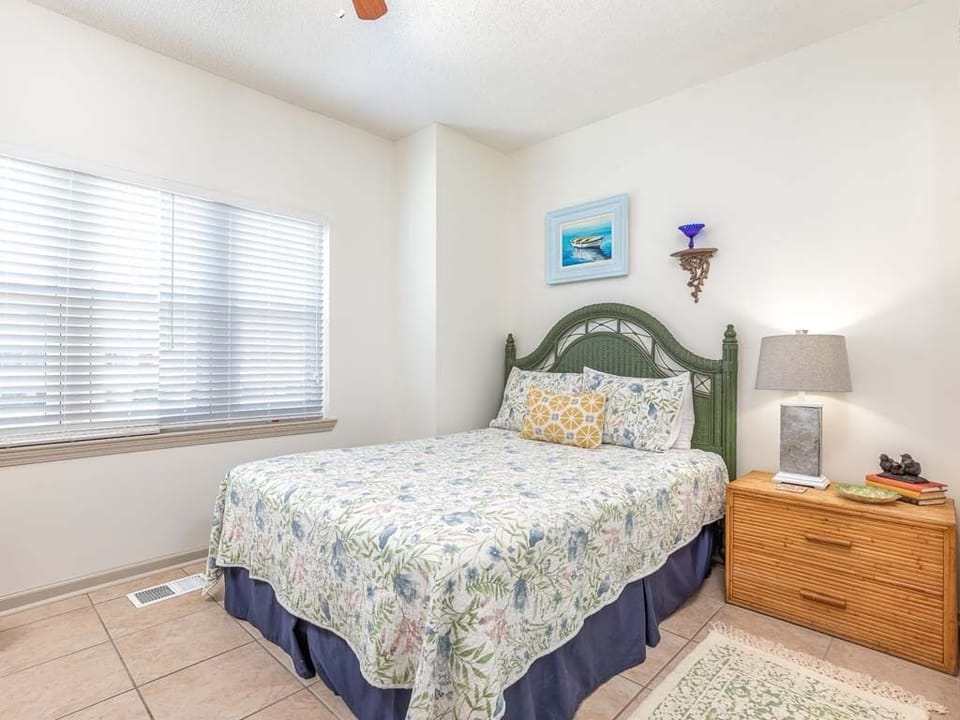 Third Bedroom - Queen Size Bed