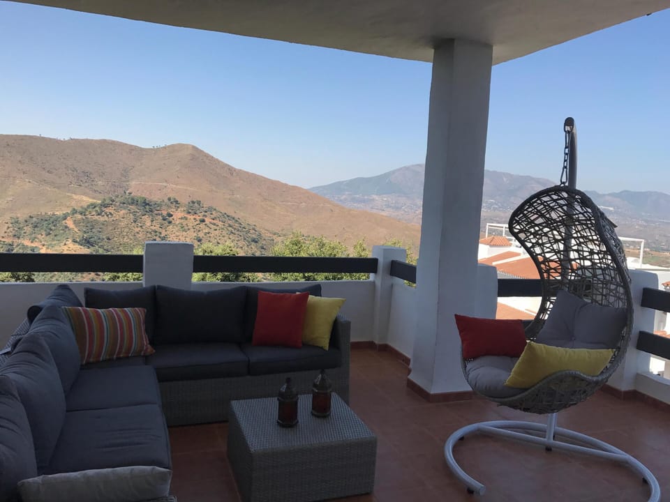 Front terrace