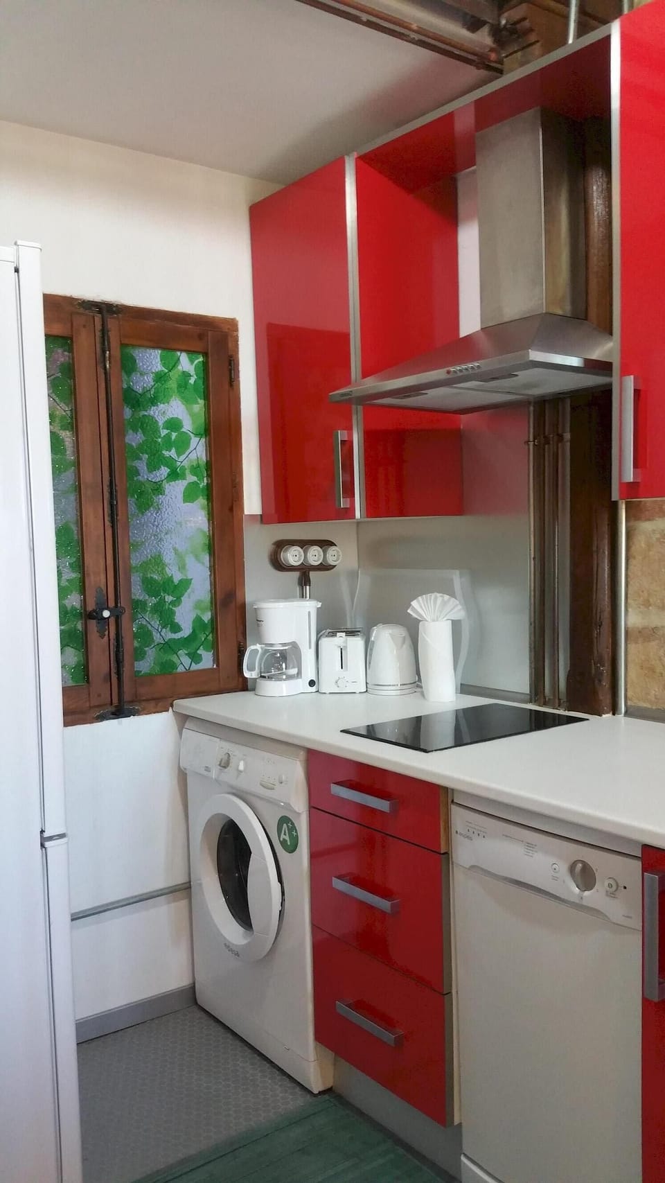 cocina,vajilla ,critaleria, cuberteria,menaje,lavadora,frigorifico,lavavajillas....
