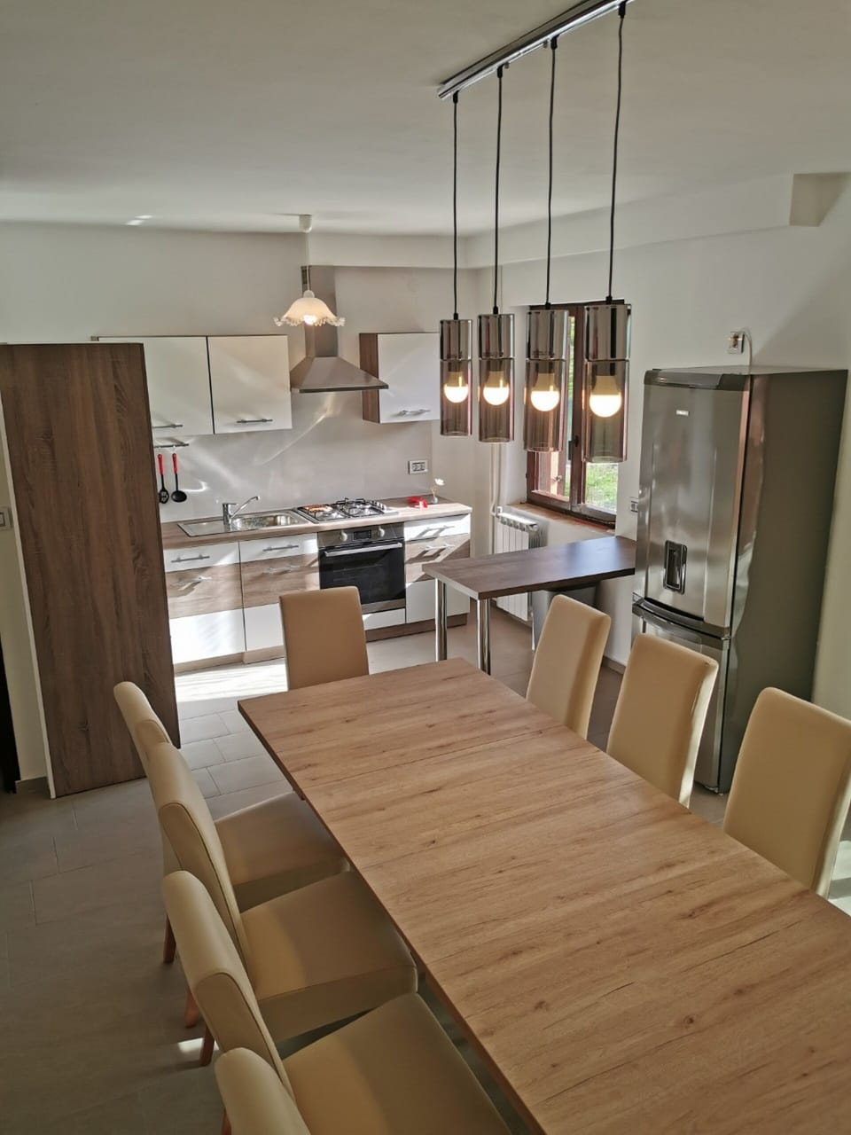 kitchen and dining area for 10 people