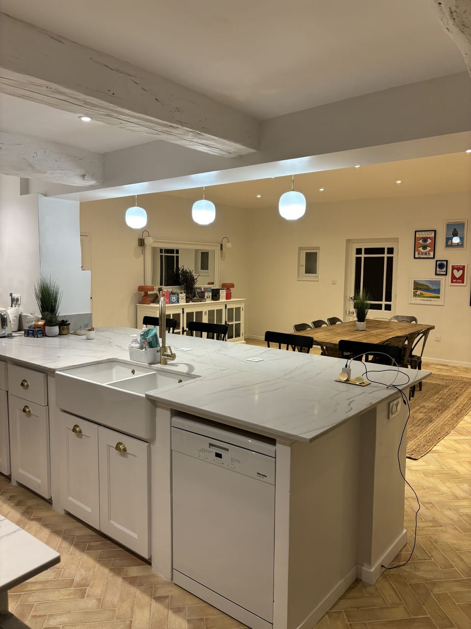 Open plan kitchen/diner 