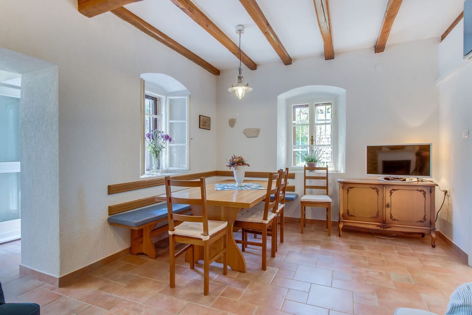 Living/dining room