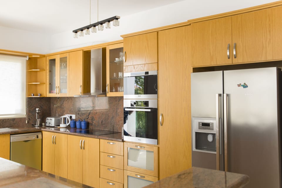 Kicthen - 2 Door Fridge