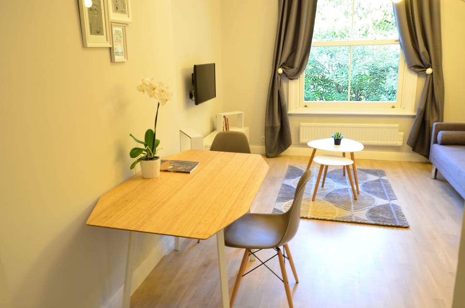 Dining Table With Led Smart Tv