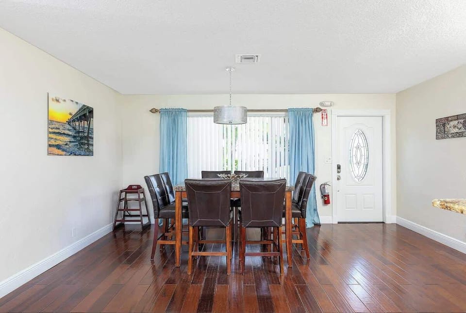 The dining room space is nice an spacious