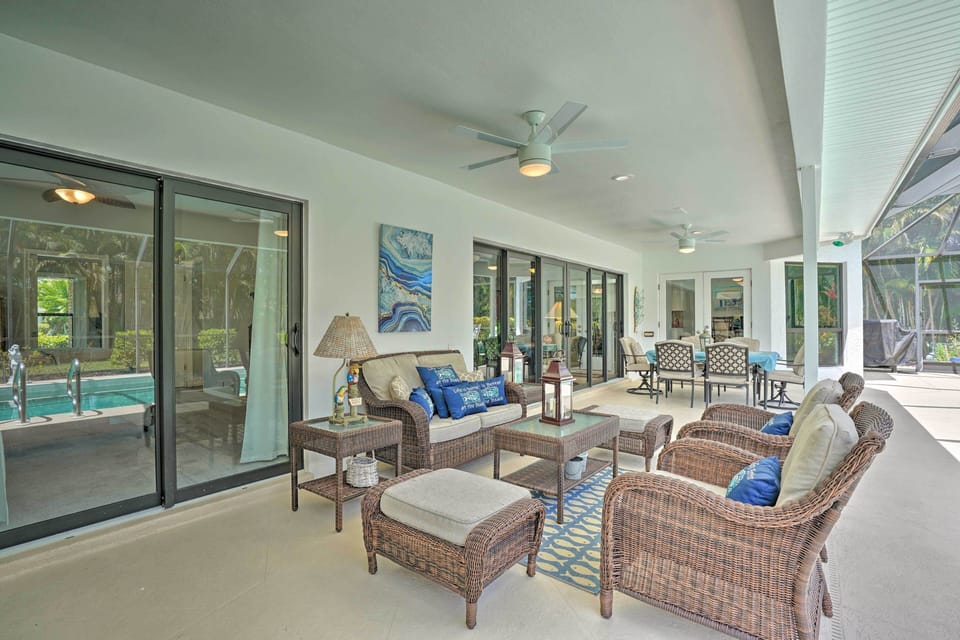 Furnished Patio | Wet Bar