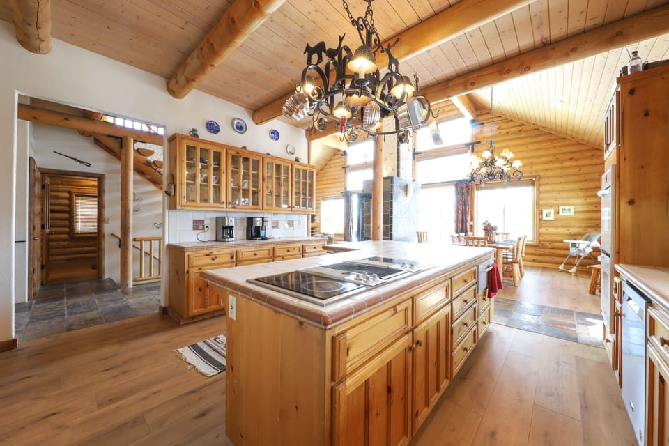 Kitchen | Fully Equipped