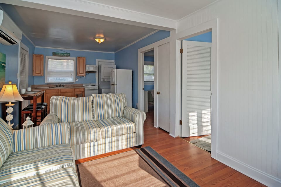 Living Room | Pet Friendly w/ Fee