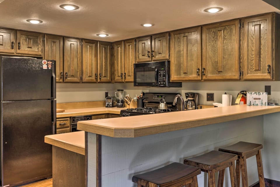 Kitchen | Fully Equipped
