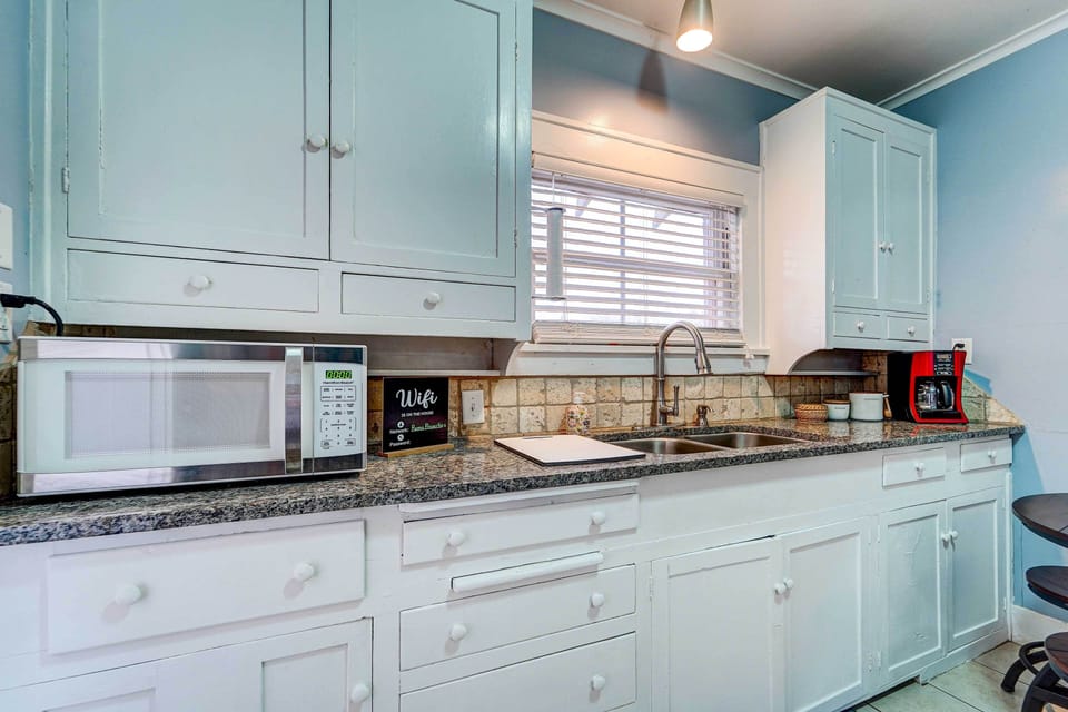 Kitchen | Spices | Dishware & Flatware