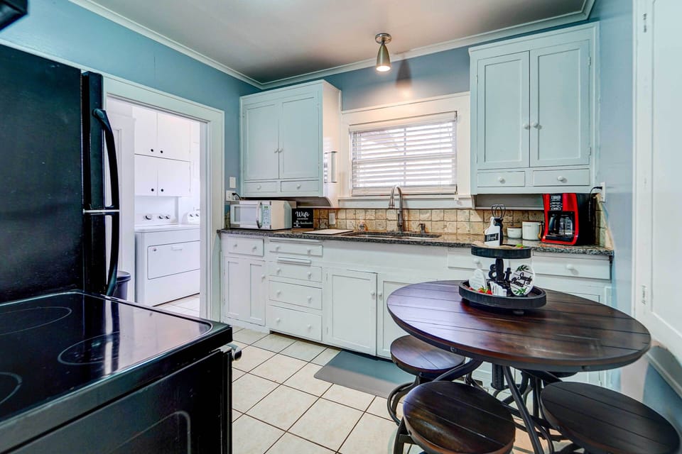 Kitchen | Drip Coffee Maker | Toaster | Cooking Basics