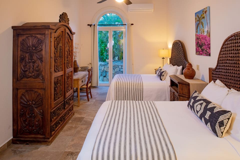 Double bed suite