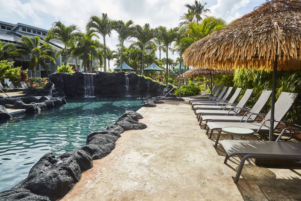 The Cliffs Pool