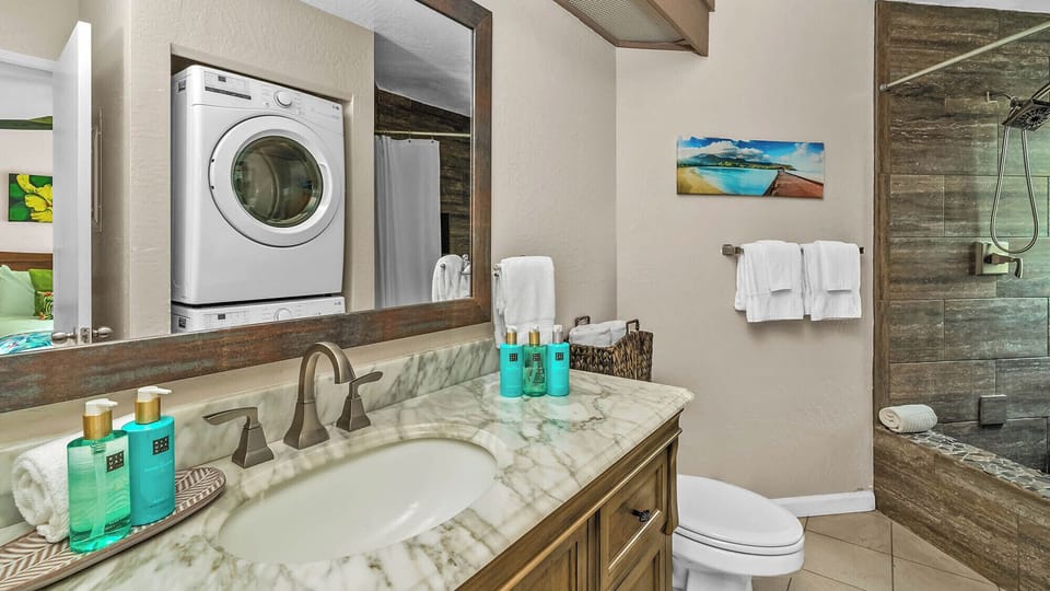 Pali Ke Kua #143 - Master Bedroom Suite Bath - Parrish Kauai