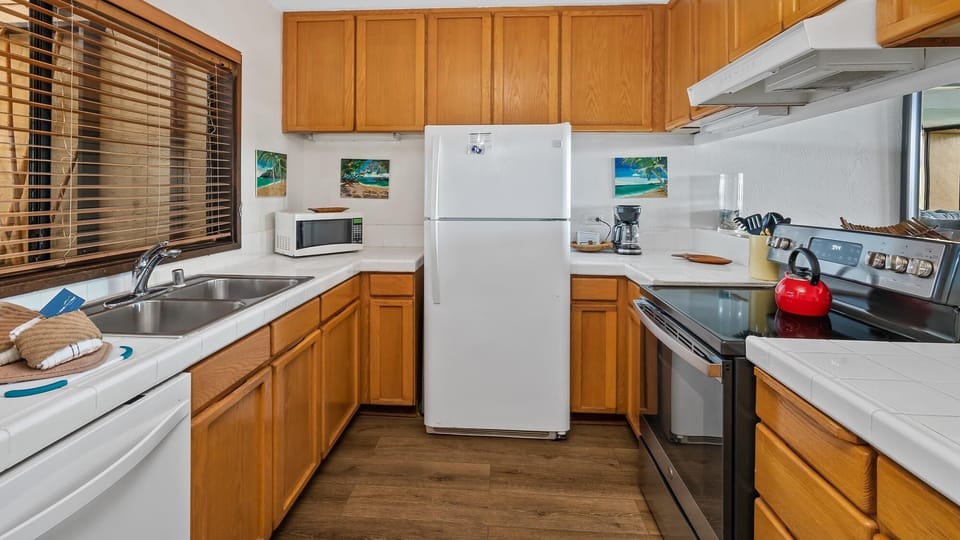 Poipu Makai #A1 - Fully Equipped Kitchen - Parrish Kauai