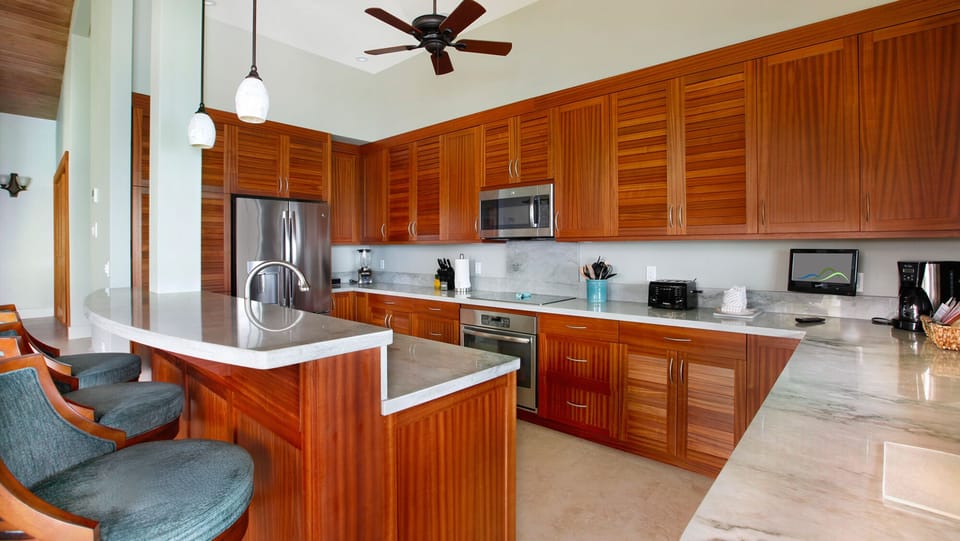 Makahuena at Poipu #5203 - Fully Equipped Kitchen & Breakfast Bar - Parrish Kauai