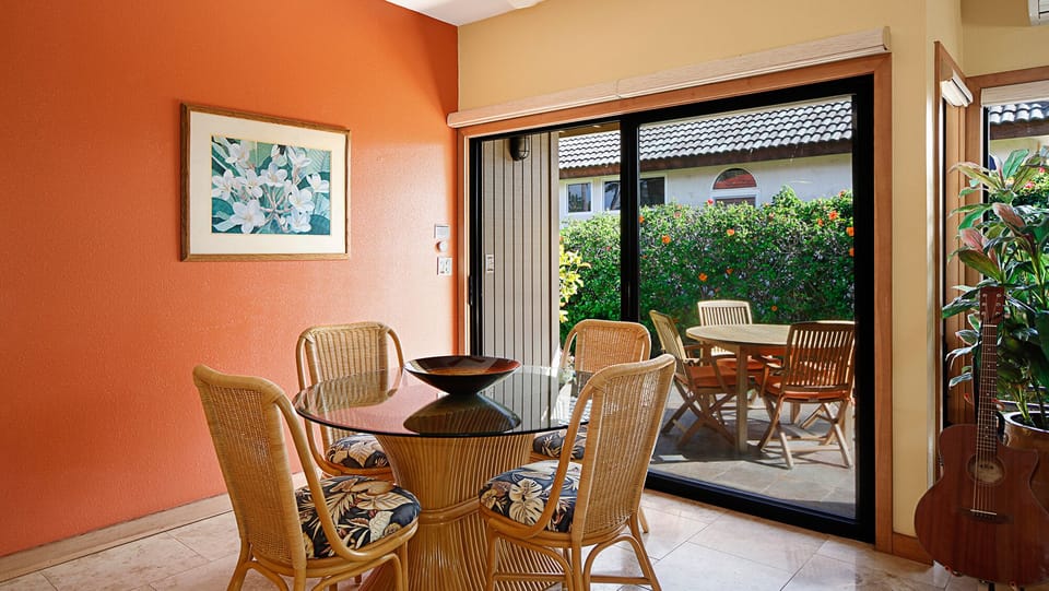 Maikalani at Poipu Kai Resort - Dining Room & Lanai View - Parrish Kauai