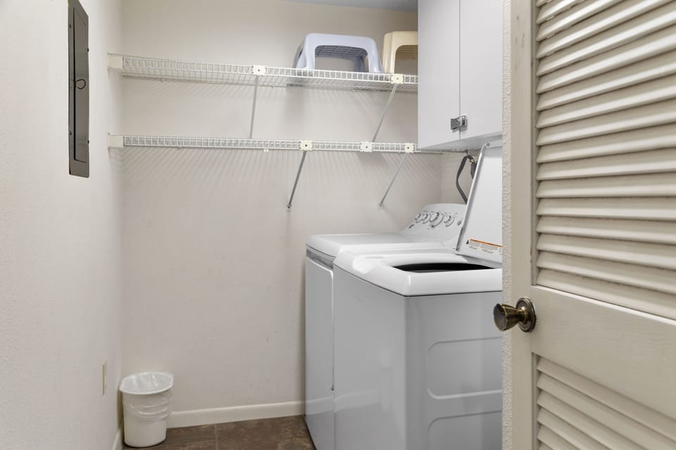 Beach Place 206 Laundry