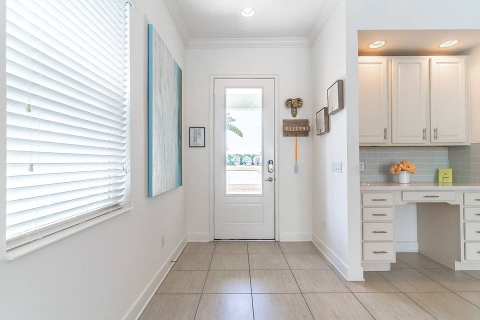 Dedicated work space off of the front entrance of the home - no carpet!