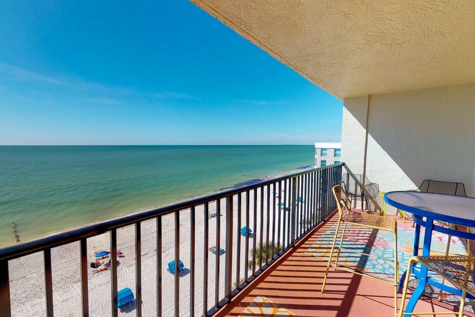 Spacious and Private Beachfront Balcony