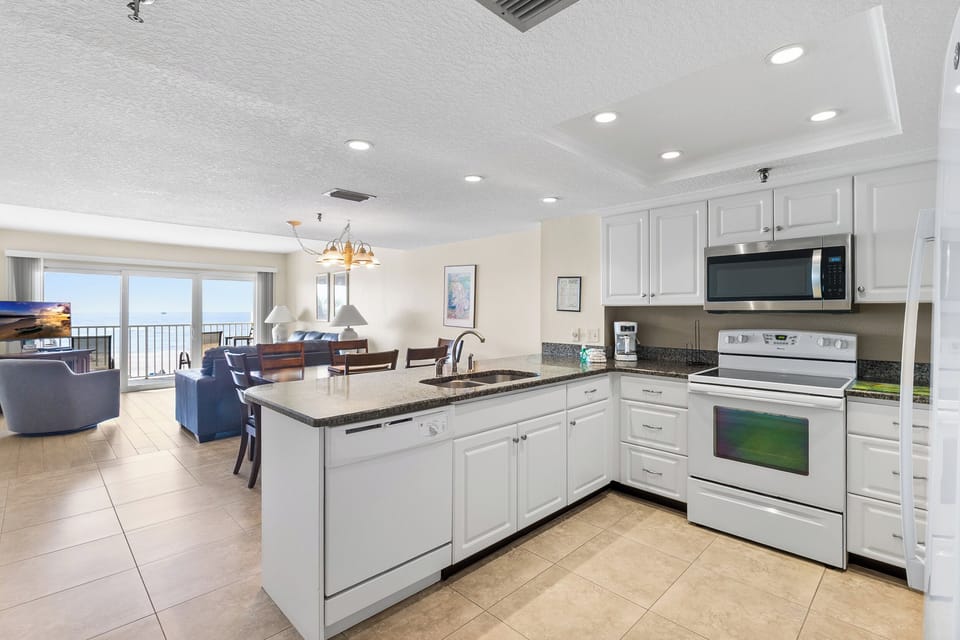 Kitchen Bar & Stove