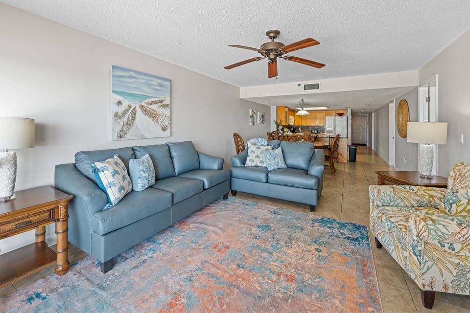 Living Room 4