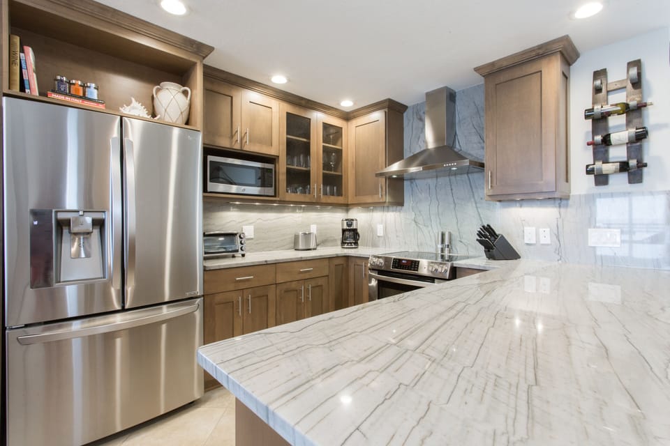 Crimson 302 Kitchen