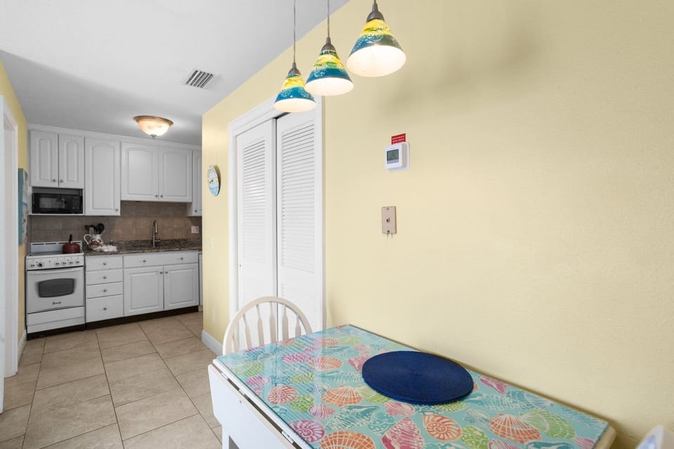 Surf Song 333 Dining Room