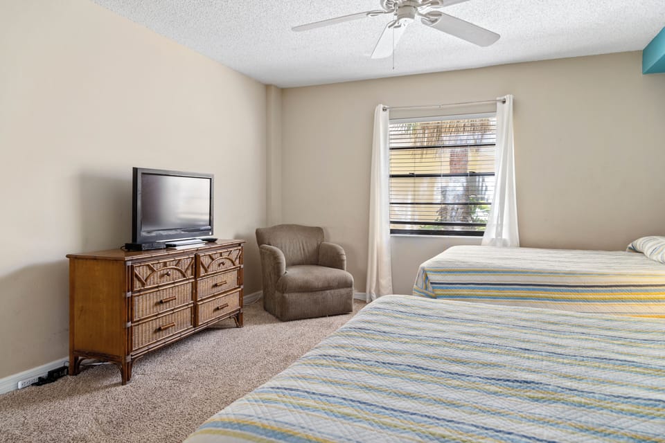 Surf Song 342 Guest Bedroom