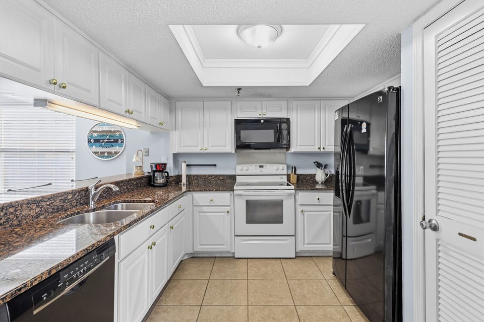 Full Kitchen