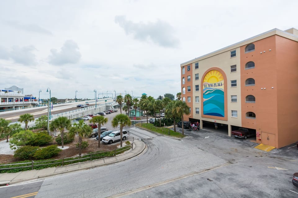 Beach Place 202 Balcony