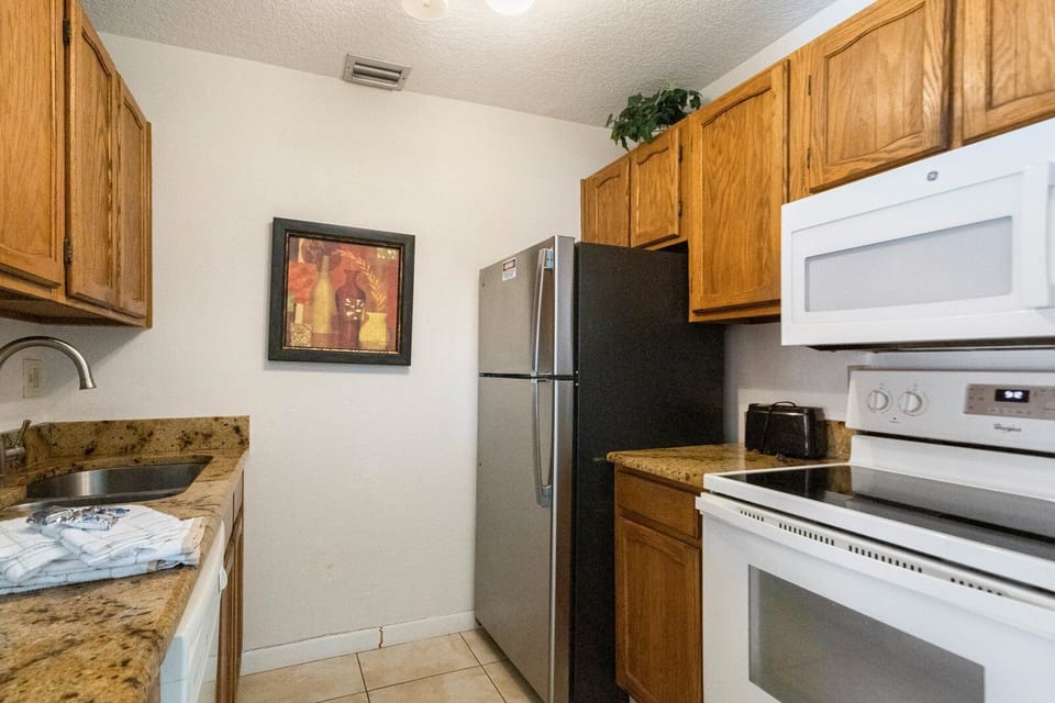 Surf Song 350 Kitchen