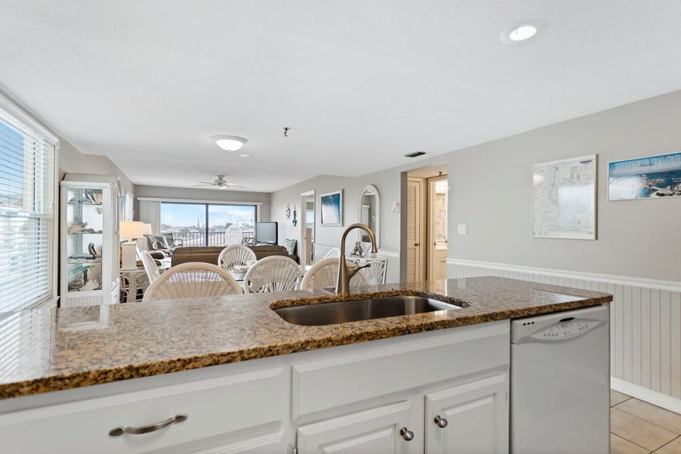 Beach Place 304 Kitchen