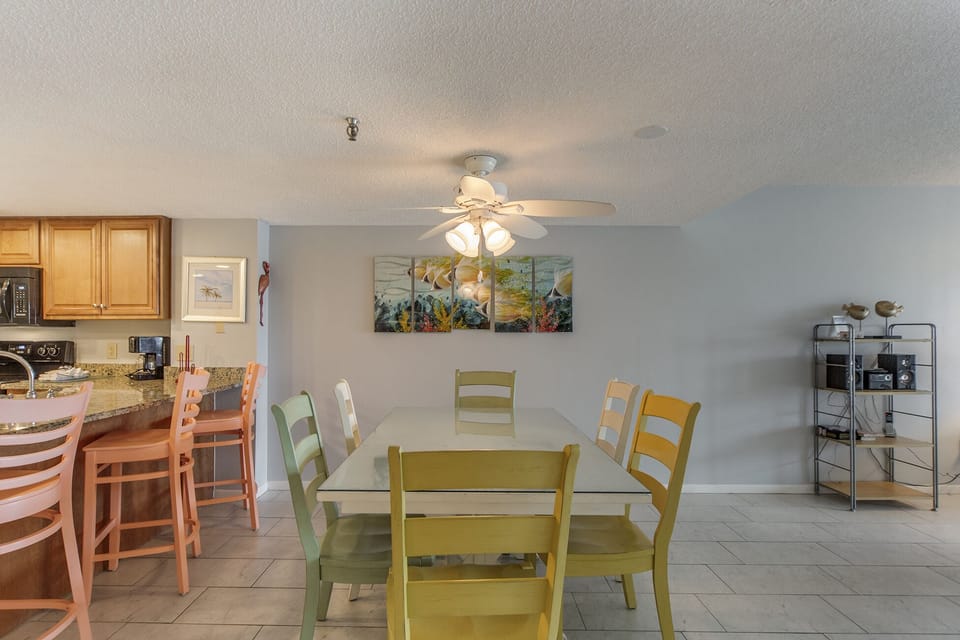 Beach Place 302 Dining Room