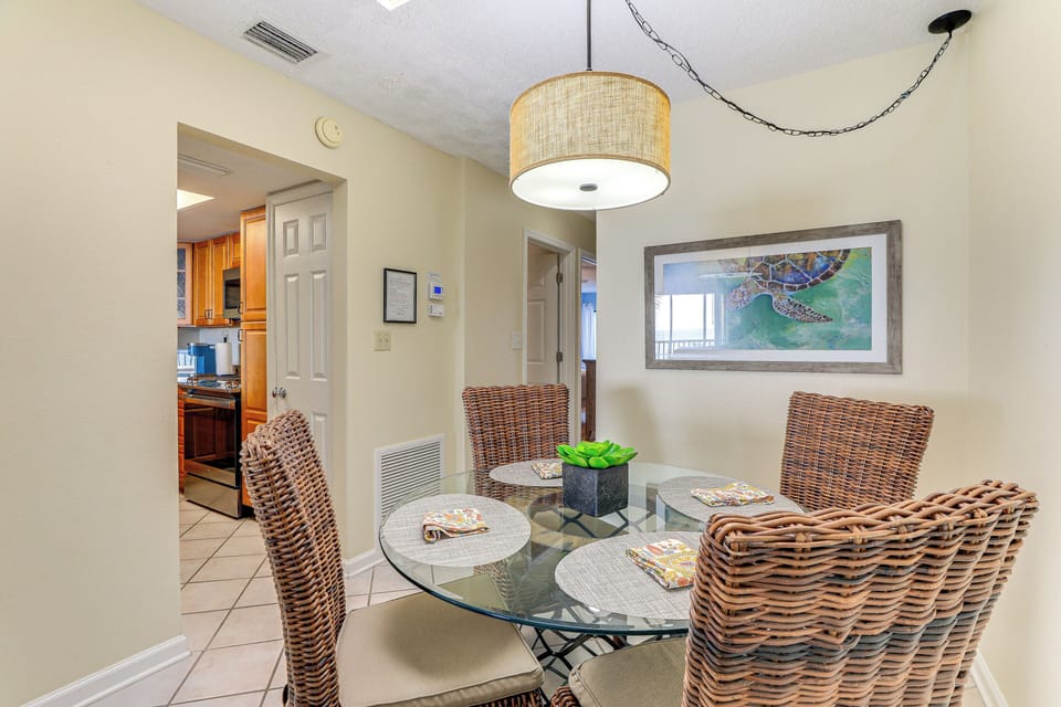 Dining Table | Dishware & Flatware Provided