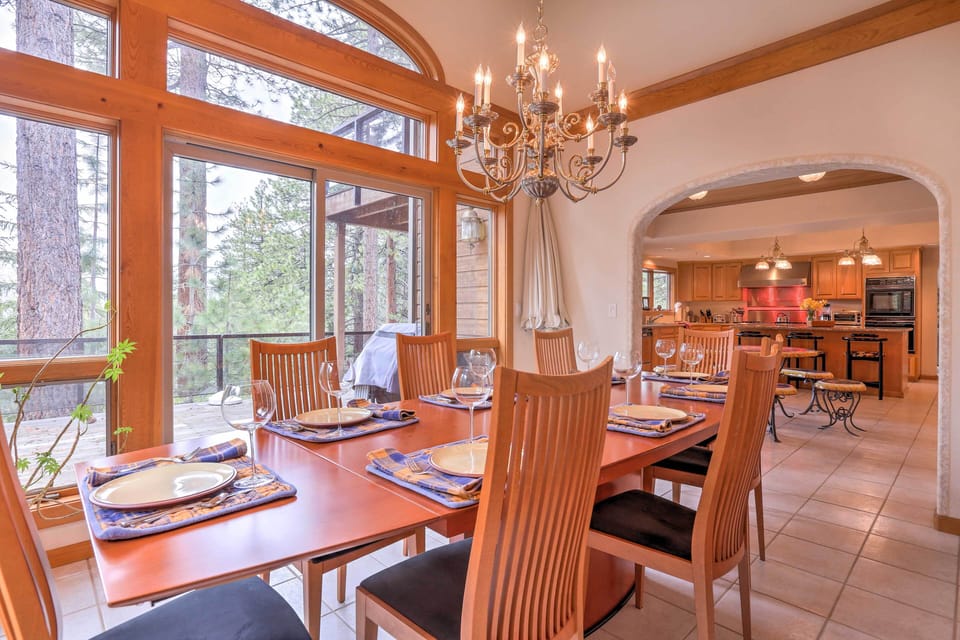 Dining Area | Dishware & Flatware