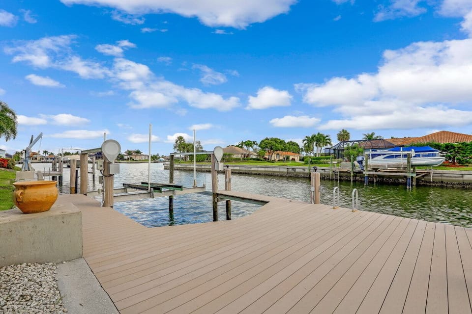 Dock