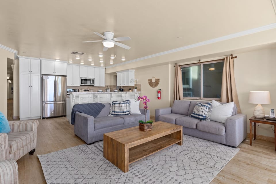 821-Unit6-BFO-Pixer-Pros-San-Diego-Real-Estate-Photography-4